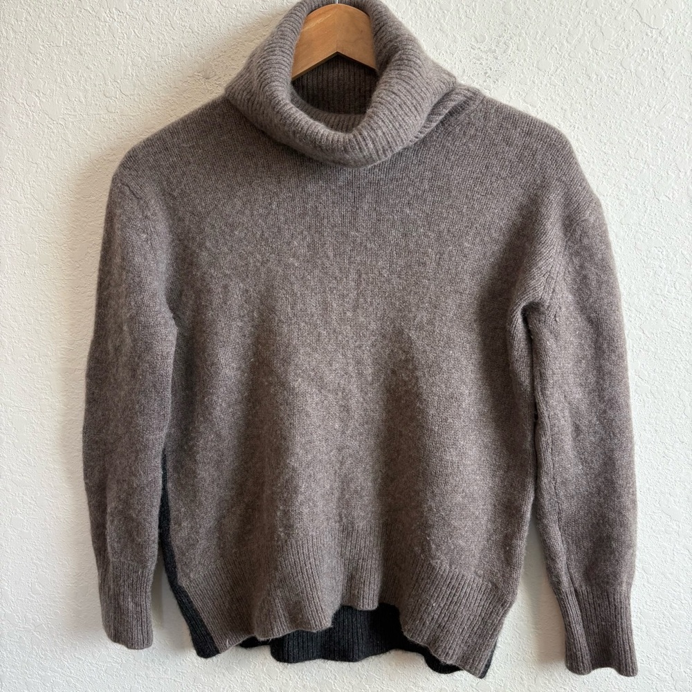 The Cashmere Project Colorblock Black Front Taupe Back Size Small